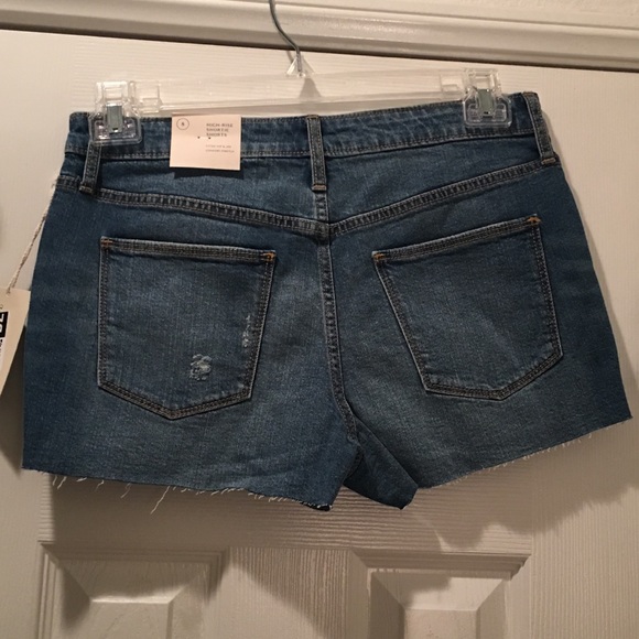 Universal Thread High Rise Denim Shorts - Picture 4 of 7